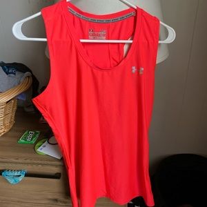 Under armor shirt size large